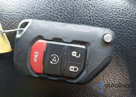 2021 Jeep Wrangler Unlimited Sport Altitude 4X4 z USA, uszkodzony, nr VIN 1C4HJXDN7MW554363